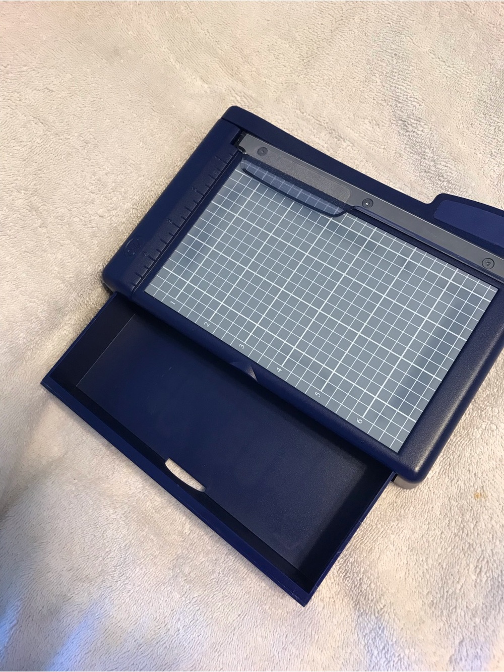 Creative Memories Navy Blue Paper Trimmer - Picture 3 of 7